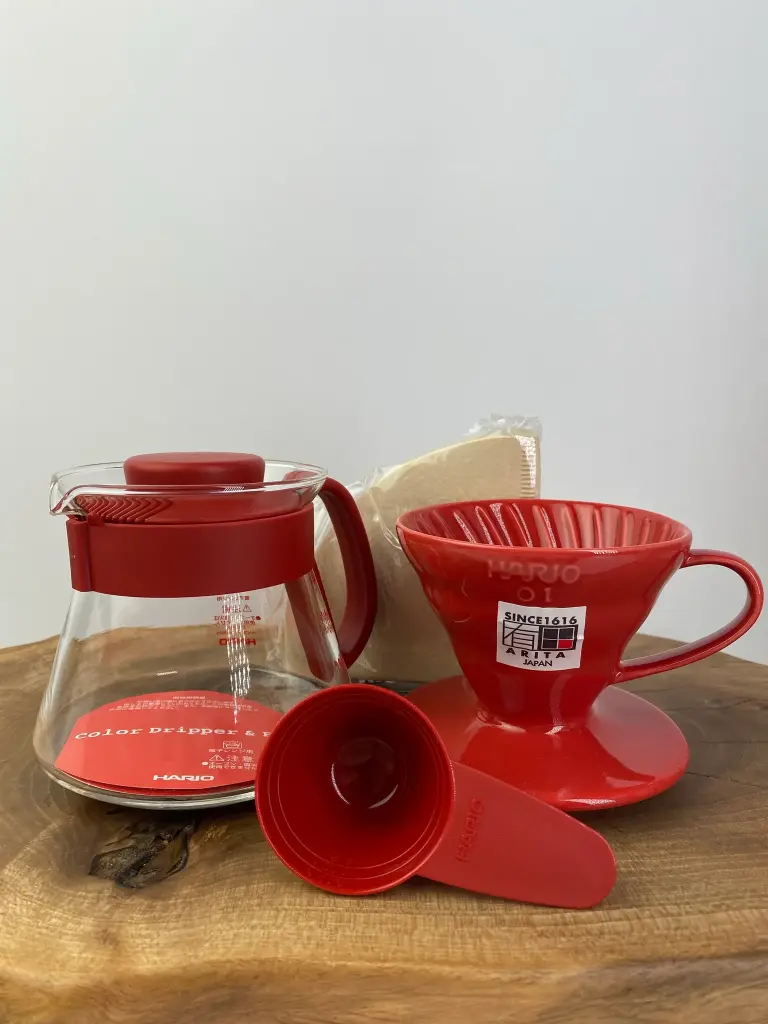 HARIO V60 Colour Dripper & Pot Red